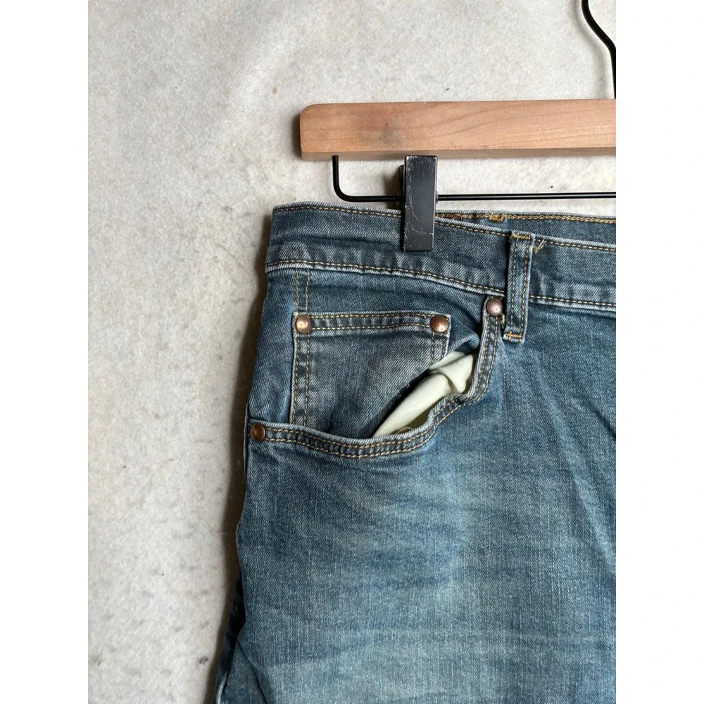 Wrangler Athletic Fit Jeans Mens 34x32 Medium Wash Blue Denim 1090ATWHX
